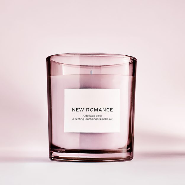 PURE POETRY VONNÁ SVIEČKA NEW ROMANCE
