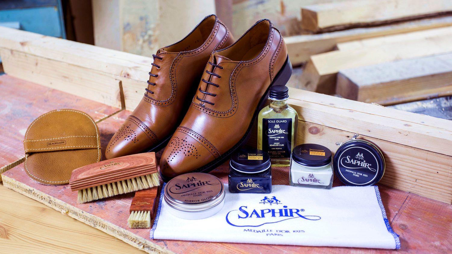 Saphir shoe sales care products