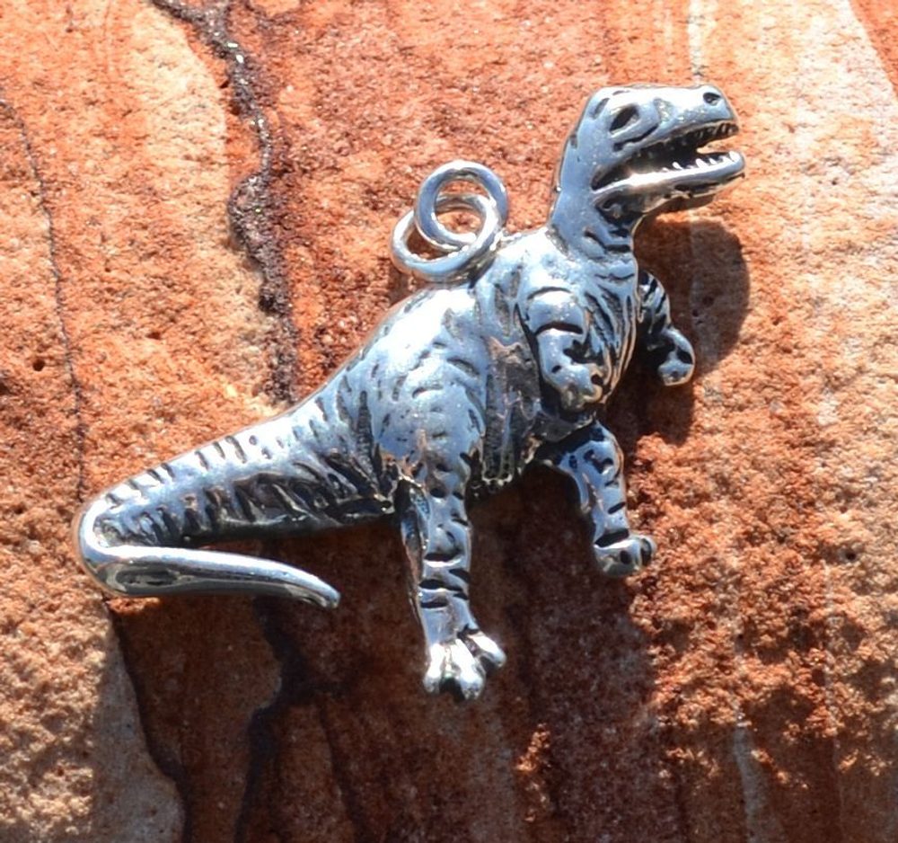 Tyrannosaurus rex, dinosaurus, stříbrný přívěsek, Ag 925