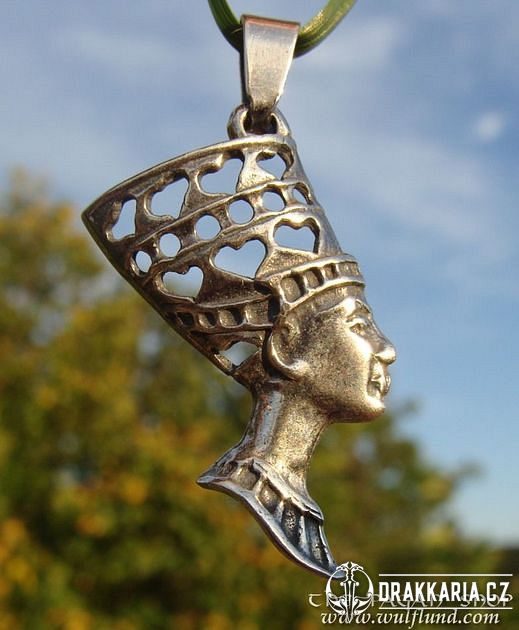 Egyptian Queen Nefertiti, silver pednant, Ag 925 vracíme se ke kořenům