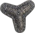 Brooches and buttons