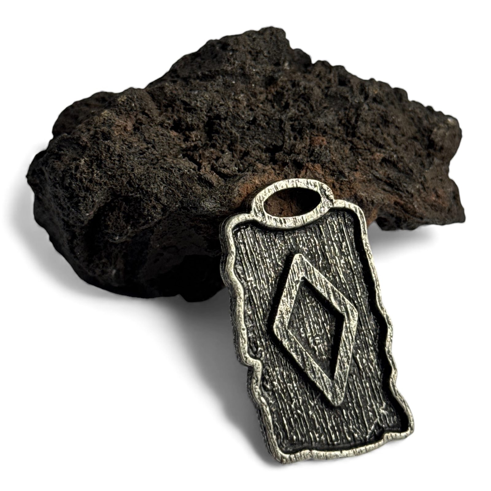 ifsixwasnine GODS OF JANGLE/LSV タグ付き INGWAZ, rune pendant, zinc Wulflund