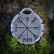 VEGVISÍR AMULET NA KRK, ZINEK - VŠECHNY AMULETY, VLASTNÍ VÝROBA