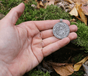 KOLOVRAT S MEDVĚDEM, PŘÍVĚŠEK, CÍN - SLOVANSKÉ AMULETY