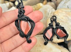 PLAMENNÁ ZÁŘ - PŘÍVĚSKY - ŠPERKY