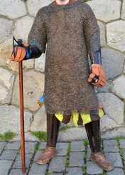 KROUŽKOVÁ KOŠILE, NÝTOVANÁ KROUŽKOVÁ ZBROJ, 8 MM, KRÁTKÝ RUKÁV, HRUDNÍK 130 CM - KROUŽKOVÁ ZBROJ - ZBROJE