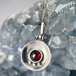 VELKOMORAVSKÝ STŘÍBRNÝ PRSTEN S GRANÁTEM, AG 925 - PRSTENY - STŘÍBRNÉ ŠPERKY