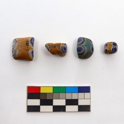 BERAN, KELTSKÝ KORÁLEK, REPLIKA, NOVO MESTO, KAPITELSKA NJIVA, SLOVINSKO - HISTORICKÉ KORÁLKY - ŠPERKY