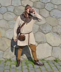 KRÁL KAREL - KARLOVA DRUŽINA, KOSTÝM - PŮJČOVNA KOSTÝMŮ - PŮJČOVNA - CELÉ KOSTÝMY - ARCHIV
