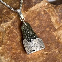 ALBA, PŘÍVĚSEK - VLTAVÍN, STŘÍBRO 925/1000 - ŠPERKY S VLTAVÍNY - STŘÍBRNÉ ŠPERKY