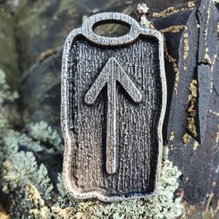 Tiwaz - runový amulet, zinek