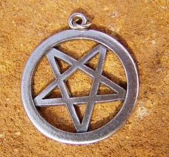 ČERNÁ MAGIE - TALISMAN - STŘEDOVĚKÉ AMULETY - ŠPERKY