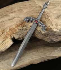 MEČ SE SKLÍČKEM - ČERVENÝ, PŘÍVĚŠEK - FANTASY AMULETY - ŠPERKY