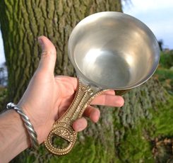 PATERA, ŘÍMSKÁ PÁNVIČKA, REPLIKA - HISTORICKÁ KUCHYNĚ - TÁBOŘENÍ A ŘEMESLA