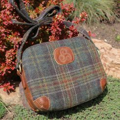IRSKÁ PENĚŽENKA KILT - VLNĚNÉ KABELKY, TAŠKY - MÓDA