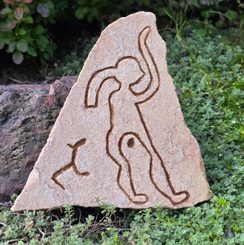 PETROGLYPH - TESÁNO DO KAMENE - ZAHRADNÍ DEKORACE - HOME DECOR