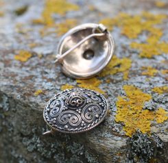 VIKINSKÁ BROŽ, STORA RYK, FÄRGELANDA, ŠVÉDSKO, BRONZ - BROŽE A KNOFLÍKY - ŠPERKY