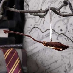 Harry Potter koště NIMBUS 2000 15.5cm vánoční ozdoba