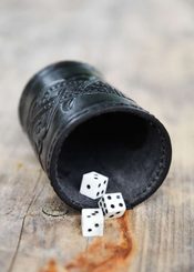 KOŽENÝ KALÍŠEK PRO HRACÍ KOSTKY S VÍKEM - STŘEDOVĚKÉ DESKOVÉ HRY - HRY A KNIHY
