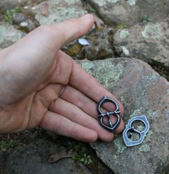 OPASKOVÁ PŘEZKA, RANÝ STŘEDOVĚK, BRONZ - OPASKOVÉ SPONY - ŠPERKY