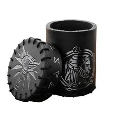 KELÍMEK NA KOSTKY ZAKLÍNAČ - GERALT - HRACÍ KOSTKY - HRY A KNIHY