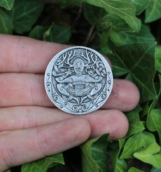 COLLACH - KELTSKÝ KANEC, PŘÍVĚŠEK ZINEK, STAROMOSAZ - VŠECHNY AMULETY, VLASTNÍ VÝROBA - ŠPERKY