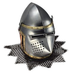 KUŠINICKÝ ŠALÍŘ - STŘEDOVĚKÉ PŘILBY - ZBROJE