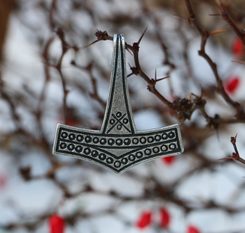 THOROVO KLADIVO, DÁNSKO, ROMERSDAL, MALÉ, ZINEK, STAROSTŘÍBRO - VIKINGSKÉ AMULETY - ŠPERKY
