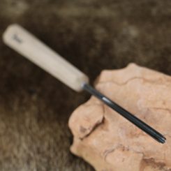 DLABACÍ VYŘEZÁVACÍ NŮŽ NA LŽÍCE 25 MM SK1 - ŘEZBÁŘSKÁ DLÁTA - TÁBOŘENÍ A ŘEMESLA