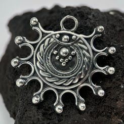 VEGVÍSIR - ISLANDSKÁ RUNA, STŘÍBRNÝ PŘÍVĚSEK, AG 925, MALÝ - PŘÍVĚSKY - STŘÍBRNÉ ŠPERKY