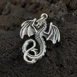 ŘÁD DRAKA - BRONZOVÝ PŘÍVĚSEK - PŘÍVĚSKY - ŠPERKY