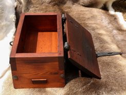 STŘEDOVĚKÁ HISTORICKÁ TRUHLA, DŘEVĚNÁ, OKOVANÁ - SOŠKY, RELIÉFY, TRUHLY - HOME DECOR