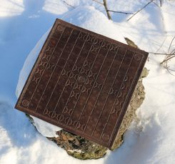HISTORICKÁ DESKOVÁ HRA TAFL, TALLFE, HNEFATAFL - BEZ KAMENŮ, HRACÍ PLOCHA - VIKINSKÉ DESKOVÉ HRY - HRY A KNIHY