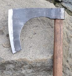 URUZ, KOVANÁ RUNA, AMULET - KOVANÉ ŠPERKY - ŠPERKY