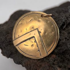 SPARTA, SPARTSKÝ ŠTÍT, PŘÍVĚŠEK, BRONZ - PŘÍVĚSKY - ŠPERKY