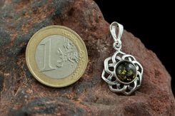 MISHKA, STŘÍBRNÝ PŘÍVĚSEK S JANTAREM, AG 925 - ŠPERKY S JANTAREM - STŘÍBRNÉ ŠPERKY