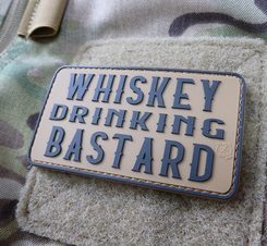 WHISKEY DRINKING BASTARD Patch, coyote nášivka