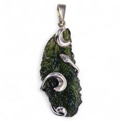 SERPENT, PŘÍVĚSEK, VLTAVÍN, STŘÍBRO 925/1000 - ŠPERKY S VLTAVÍNY - STŘÍBRNÉ ŠPERKY