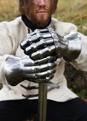 STŘEDOVĚKÉ RUKAVICE, PŘESÝPAČKY, 14. STOLETÍ - PLÁTOVÉ RUKAVICE - ZBROJE