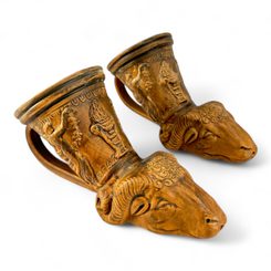 RHYTON - ANTICKÁ RITUÁLNÍ NÁDOBA, BERAN - HISTORICKÁ KERAMIKA - STOLOVÁNÍ