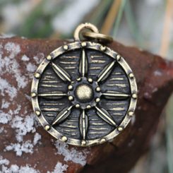 VIKING, ŠTÍT, PŘÍVĚŠEK, ZINEK, STAROMOSAZ - VŠECHNY AMULETY, VLASTNÍ VÝROBA - ŠPERKY
