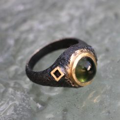BOHEMIA, luxusní stříbrný prsten s českým vltavínem Ag 925