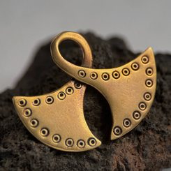 VIKINSKÁ HLAVA, GNEZDOVO, BRONZ - PŘÍVĚSKY - ŠPERKY