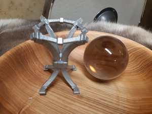 VĚŠTECKÁ KOULE SE STOJANEM - MAGICKÉ POMŮCKY - HOME DECOR