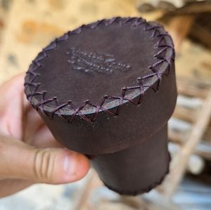 FARKLE HRACÍ KOSTKY S KELÍMKEM, KINGDOM COME: DELIVERANCE, OFICIÁLNÍ MERCH - KINGDOM COME: DELIVERANCE II