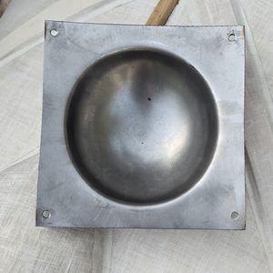 PUKLICE NA ŠTÍT, ŘÍMSKÁ, UMBO, ČTVERCOVÁ - PROHNUTÁ - STŘEDOVÉ PUKLICE - ZBROJE