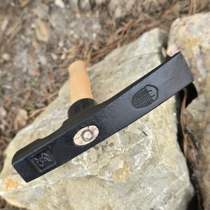 PALEONTOLOGICKÉ KLADÍVKO - TRILOBITE - GEOLOGICKÉ VYBAVENÍ - TÁBOŘENÍ A ŘEMESLA