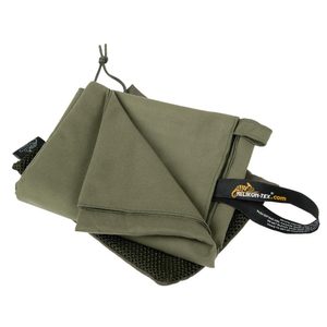 RUČNÍK HELIKON FIELD TOWEL - OLIVE - BATOHY - ARMY, OUTDOOR{% if kategorie.adresa_nazvy[0] != zbozi.kategorie.nazev %} - BUSHCRAFT{% endif %}