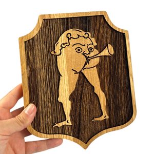 HOSPODA DÍRA, DŘEVĚNÝ ŠTÍT NA STĚNU, KINGDOM COME: DELIVERANCE 2, MALÁ - KINGDOM COME: DELIVERANCE II