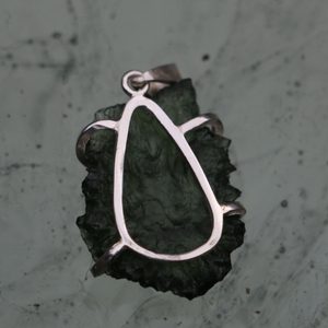 RADKA, STŘÍBRNÝ PŘÍVĚSEK S VLTAVÍNEM, AG 925 - ŠPERKY S VLTAVÍNY - STŘÍBRNÉ ŠPERKY